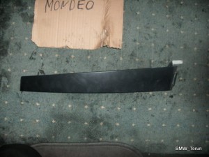 LISTWA OSŁONA PIONOWA DRZWI PRZÓD PRAWA MONDEO MK3