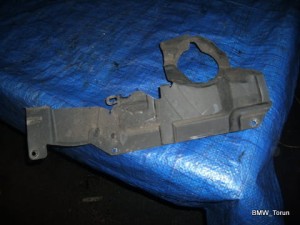 OSŁONA OBUDOWA SILNIKA BMW E87 E90 E91
