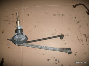 MECHANIZM LEWAREK ZMIANY BIEGÓW  E39 F-VAT
