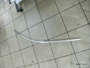LISTWA OZDOBNA CHROM PRZÓD LEWA BMW E60 E61