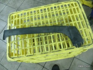 OSŁONA MASKOWNICA KLAPY TYŁ LEWA KOMBI BMW E46