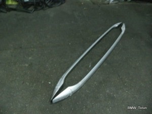 RELING RELINGI PRAWY KOMBI AVENSIS II T25