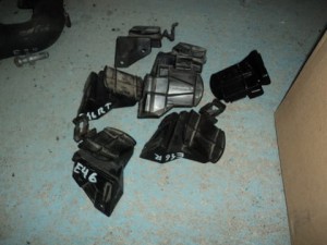 ŚLIZG ŚLIZGI MOCOWANIE ZDERZAKA TYŁ LEWY BMW E46