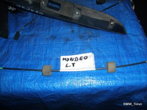 LINKA KLAMKI TYŁ LEWA MONDEO MK3