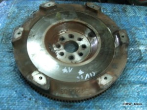 SPRZĘGŁO KOŁO ZAMACHOWE 1.7CDTI CIVIC VII F-VAT