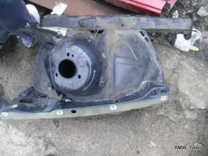 ĆWIARTKA FARTUCH PODUŻNICA PRZÓD PRAWA BMW E46