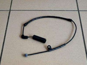 CZUJNIK ZUŻYCIA KLOCKÓW TYŁ BMW E36