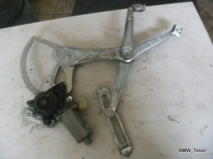 PODNOŚNIK MECHANIZM SZYBY PRZÓD L MERCEDES E W210