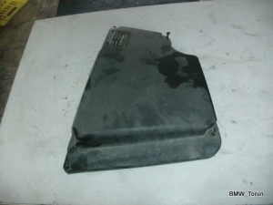 OSŁONA POKRYWA BEZPIECZNIKÓW MERCEDES E W210