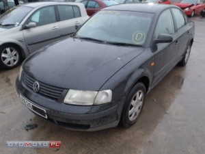 DRZWI PRZÓD PRAWE PASSAT B5