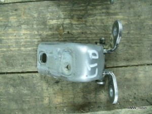 ZAWIAS DRZWI TYŁ LEWY DOLNY MONDEO MK3