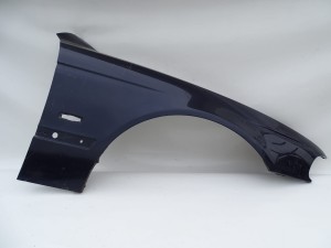 BŁOTNIK PRAWY PRZÓD PRZEDNI BMW E39 ORIENTBLAU F-VAT