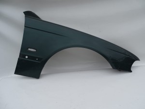 BŁOTNIK PRAWY PRZÓD PRZEDNI BMW E39 VERMONTGRUEN 1 LAKIER F-VAT