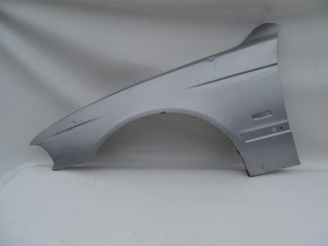 BŁOTNIK LEWY PRZÓD PRZEDNI BMW E39 F-VAT