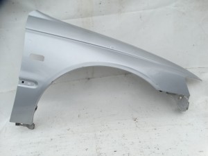 BŁOTNIK PRAWY PRZÓD PRZEDNI HONDA ACCORD VI NH623M PIERWSZY LAKIER F-VAT
