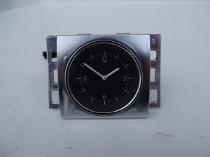 ZEGAR ZEGAREK DESKI KONSOLI VW PASSAT B7 F-VAT