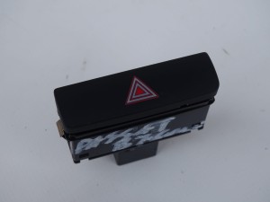 WŁĄCZNIK PRZEŁĄCZNIK ŚWIATEŁ AWARYJNYCH VW PASSAT B7 F-VAT