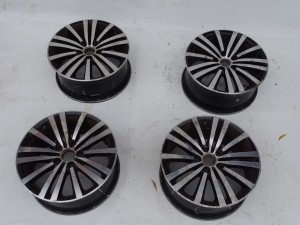 FELGI ALUMINIOWE FELGA 17 CALI R17 7.5J ET47 VW PASSAT B7 3AA601025G F-VAT