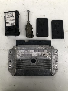 STEROWNIK KOMPUTER SILNIK RENAULT SCENIC PILOT WKŁADKA CZYTNIK 8200321263  F-VAT