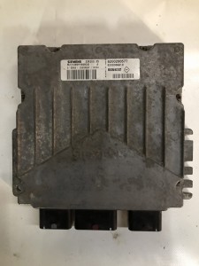 KOMPUTER STEROWNIK SILNIKA RENAULT LAGUNA II 2.0 IDE  8200086810 8200200577 F-VAT
