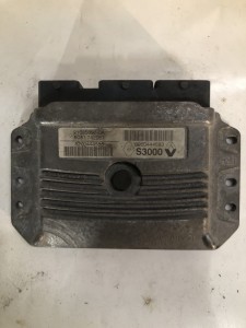 KOMPUTER STEROWNIK SILNIKA RENAULT LAGUNA II 2.0 16V 8200444586 8200444583  F-VAT
