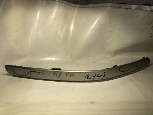 LISTWA ZDERZAKA PRZÓD PRZEDNIA  PRAWA SREBRNA AVENSIS II T25 F-VAT