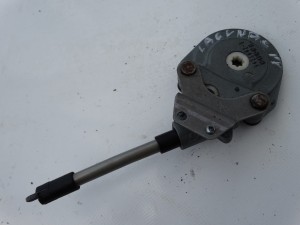 MECHANIZM REGULACJI FOTELA  RENAULT LAGUNA II F-VAT