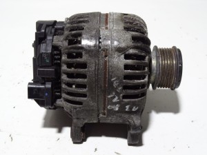 ALTERNATOR AUDI A3 8P LIFT VW SKODA SEAT 1.6 TDI F-VAT