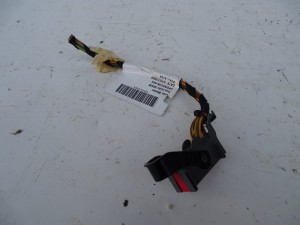 WTYCZKA KOSTKA ZŁĄCZKA SKRZYNKI BEZPIECZNIKÓW VOLVO V50 8697397-B F-VAT