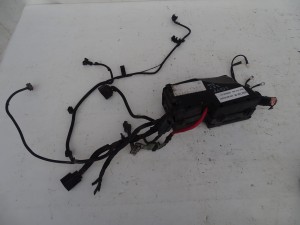 SKRZYNKA BEZPIECZNIKÓW ROZDZIELNIA WIĄZKA INSTALACJA 30732557 VOLVO V50 2.5 T F-VAT