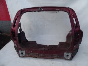 PAS TYŁ TYLNY WANNA DUPA ĆWIARTKA VOLVO V50 F-VAT