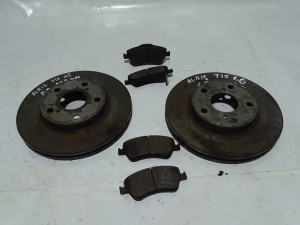 TARCZE HAMULCOWE PRZÓD PRZEDNIE 273MM + KLOCKI TOYOTA AURIS I E15 LIFT 1.6 ŁADNE F-VAT