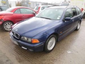 LUSTERKO SZKŁO LEWE 5-PINÓW BMW E39 MONTREALBLAU