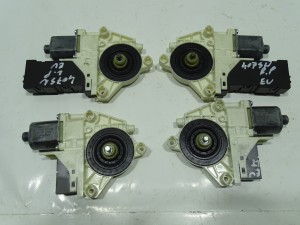 SILNICZEK SILNIK PODNOSZENIA SZYBY TYŁ TYLNY PEUGEOT 407 9646595580 F-VAT