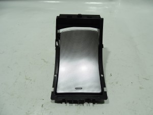 UCHWYT NA KUBEK CUPHOLDER 9683063577 PEUGEOT 407 F-VAT