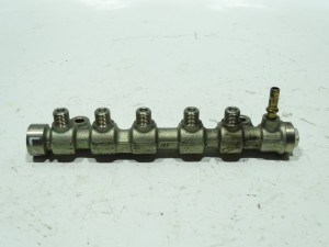 LISTWA WTRYSKOWA 2.0 2.2 DCI 8200378703 RENAULT ESPACE IV TRAFIC VIVARO F-VAT