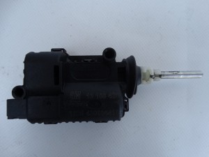 SIŁOWNIK KLAPKI WLEWU PALIWA OPEL ASTRA H ZAFIRA B 13158426 F-VAT