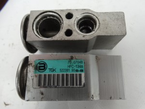 ZAWÓR ROZPRĘŻNY KLIMATYZACJI OPEL MERIVA A 522381 F-VAT