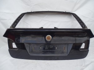 KLAPA BAGAŻNIKA BMW E61 SCHWARZ II 668/9 F-VAT