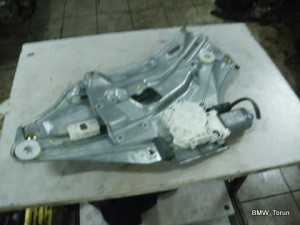 MECHANIZM PODNOŚNIK SZYBY TYŁ PRAWY CABRIO BMW E36