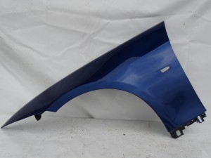 BŁOTNIK LEWY PRZÓD PRZEDNI BMW E92 E93 LEMANS BLAU F-VAT