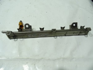 LISTWA WTRYSKOWA WTRYSKIWACZ SUZUKI SWIFT MK6 1.3 F-VAT