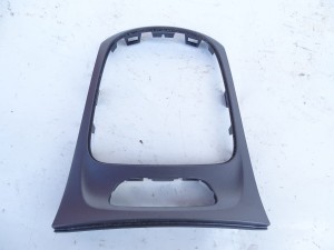 OSŁONA RAMKA LEWARKA ZMIANY BIEGÓW 13449240 OPEL ASTRA K F-VAT