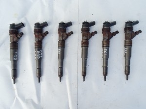 WTRYSK WTRYSKIWACZ PALIWA BMW E60 E61 2.5d 7794652 F-VAT