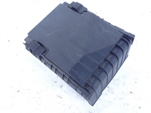 OSŁONA POKRYWA SKRZYNKI BEZPIECZNIKÓW 1K0937132F VW SCIROCCO 3 III 137 1.4 TSI F-VAT