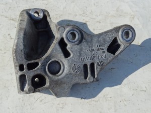 ŁAPA WSPORNIK PODPORA MOCOWANIE 1K0199117AQ VW SCIROCCO 3 III 137 1.4 TSI F-VAT