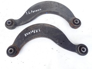 WAHACZ LEWY PRAWY TYŁ TYLNY BANAN FORD FOCUS MK3 III F-VAT