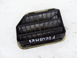 KRATKA WENTYLACYJNA BAGAŻNIKA FORD FOCUS III MK3 BM51-A280B62-A F-VAT