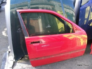 DRZWI PRAWE COMPACT GOŁE HELLROT E36