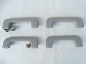 UCHWYT RĄCZKA PODSUFITKI 8E0857607 AUDI A4 B7 F-VAT
